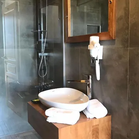 Pirnal Otel Nocleg ze śniadaniem