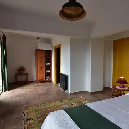 Nocleg ze śniadaniem Pirnal Otel
