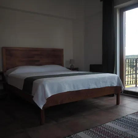 Nocleg ze śniadaniem Pirnal Otel *